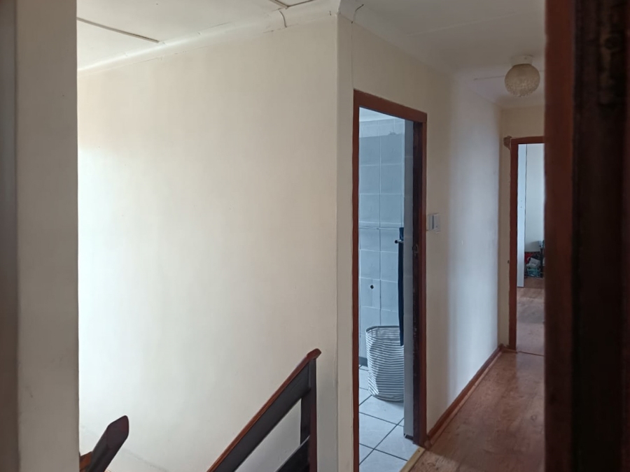 7 Bedroom Property for Sale in Dana Bay Western Cape